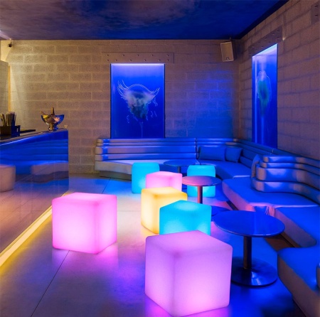 Светильник Куб 25 с питанием от АКБ, RGB